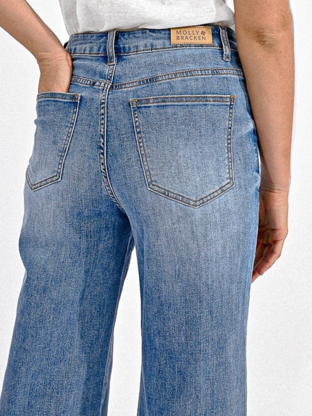 High Waisted Molly Bracken Light Blue Wide Leg Jeans Relaxed Fryed Hem Cropped M - Picture 3 of 16